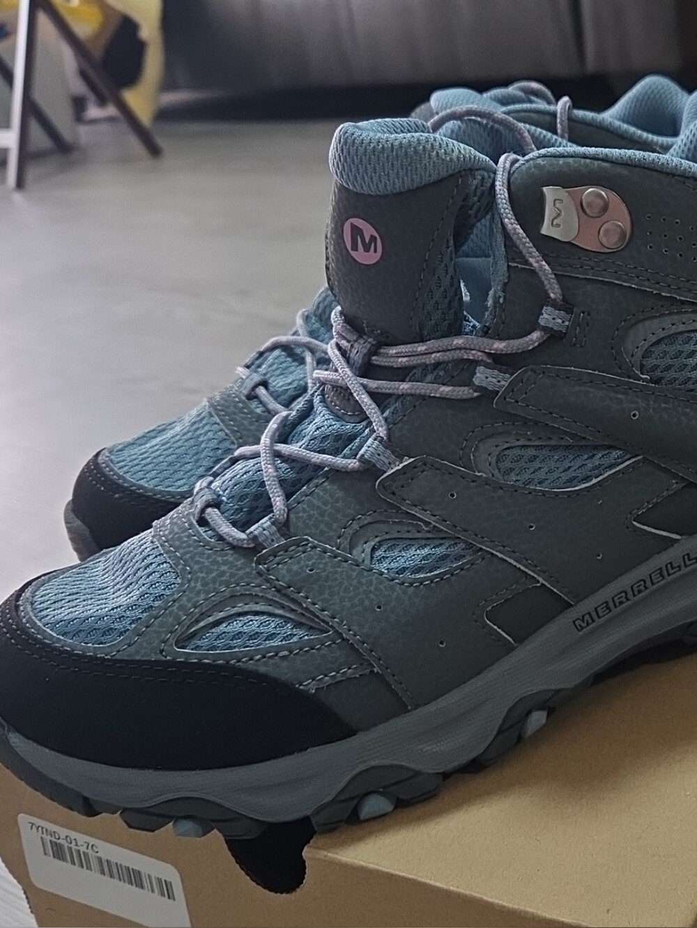 Merrell Moab 3 Kids' Gray and Light Blue Hiking Boots NWT, Size 7